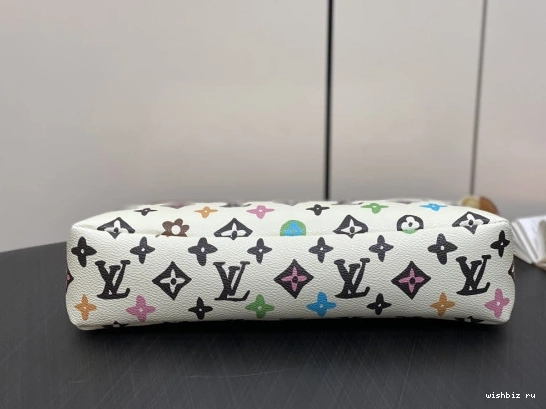 WIS SOUPLE-32*21*8CM VOYAGE LOUIS POCHETTE VUITTON 0319